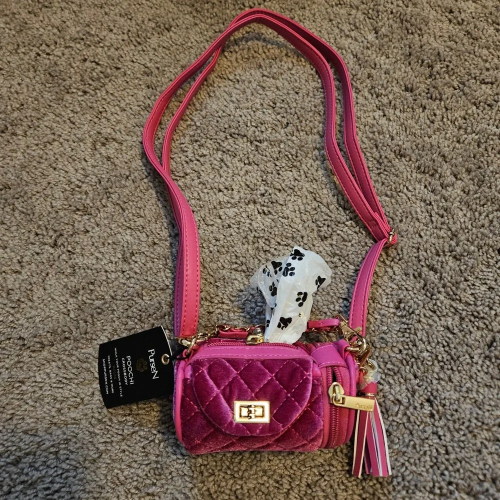 PurseN Poochi Crossbody Dog Walking Bag Small Magenta NEW Quilted‎ Velvet Tassel